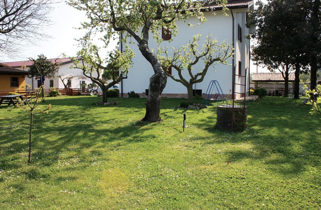 Oasi Di Francesca B&B Pontinia Ngoại thất bức ảnh