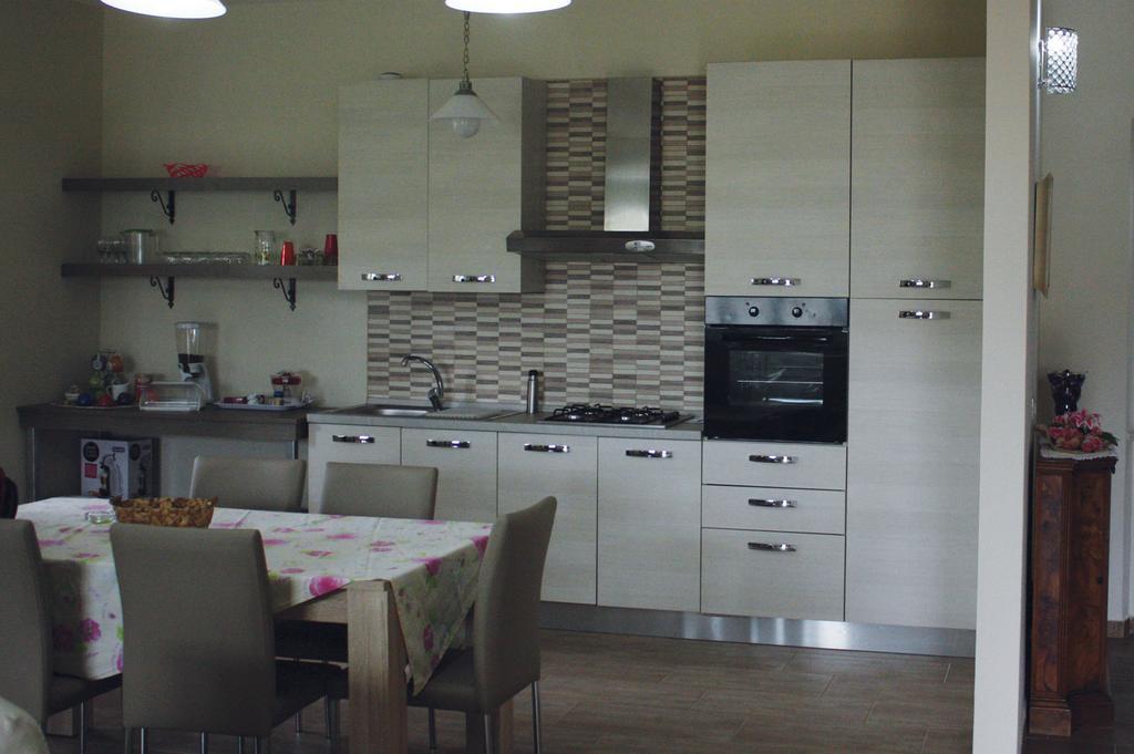 Oasi Di Francesca B&B Pontinia Ngoại thất bức ảnh