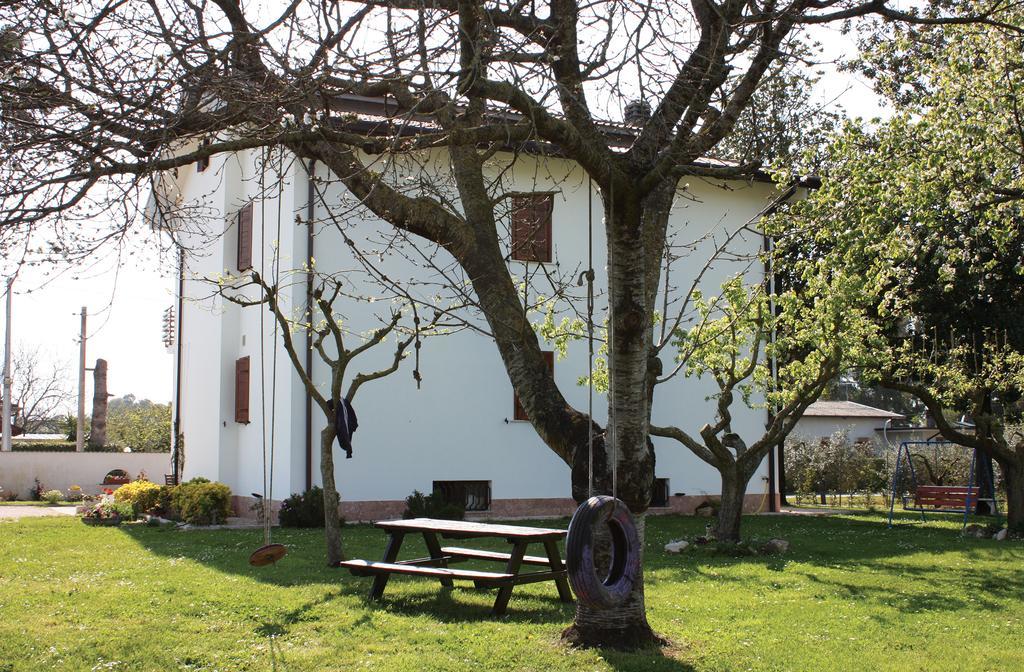 Oasi Di Francesca B&B Pontinia Ngoại thất bức ảnh